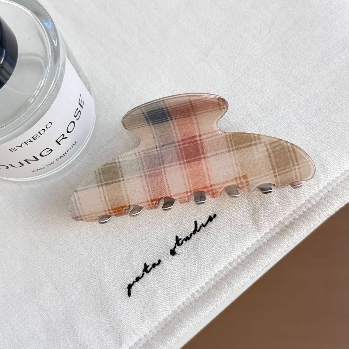 Vinatge Plaid Color Block Acrylic Hair Claws MK2PPM6W6HCP496