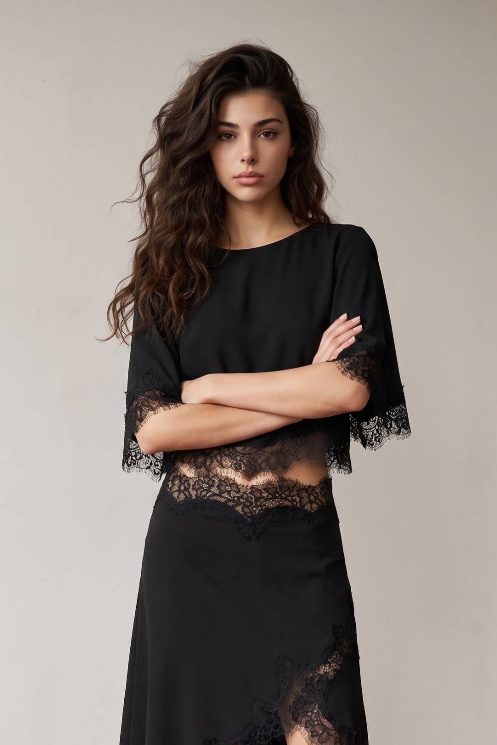 LACE HEM TWILL SATIN CAPE TOP