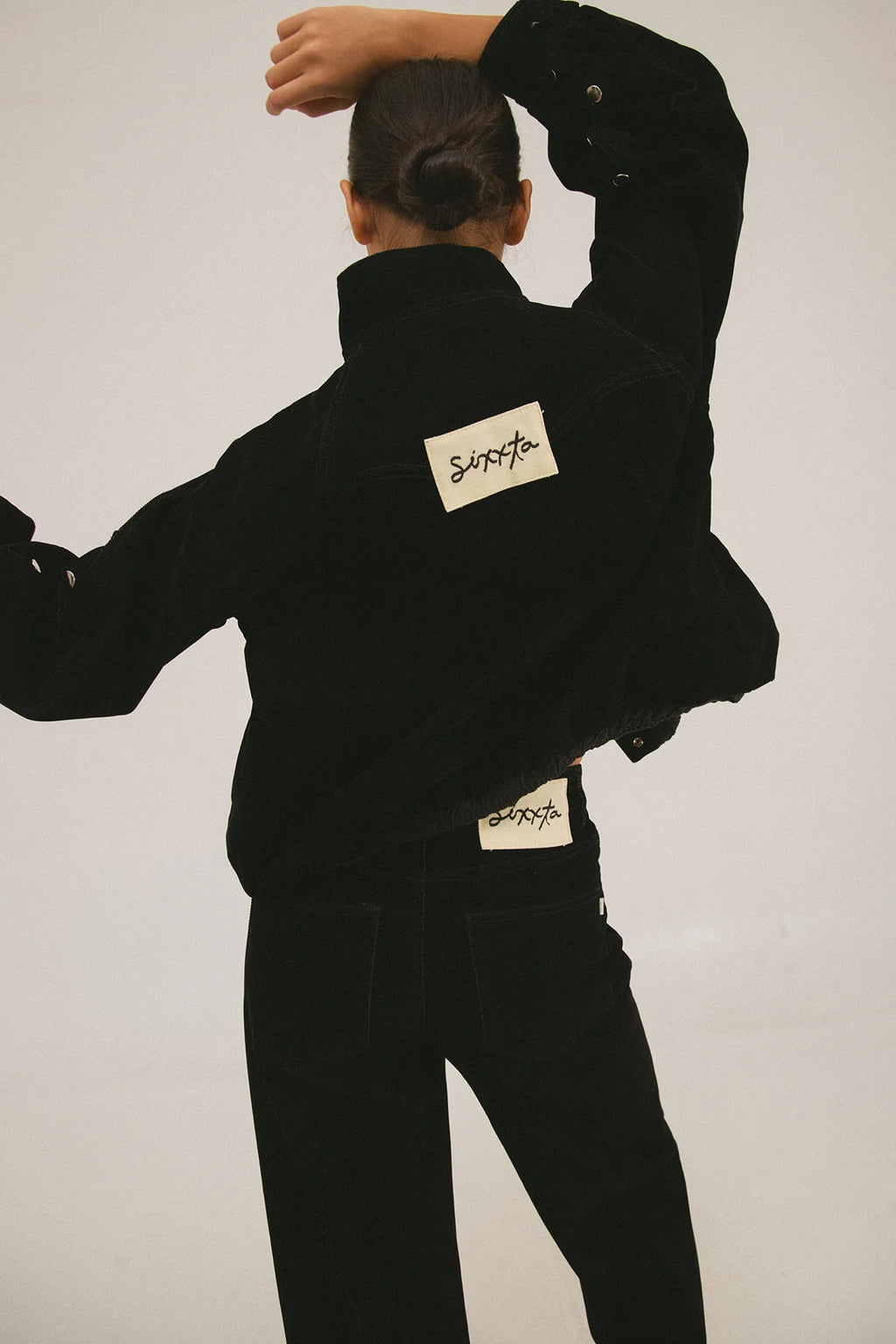 BLACK BOMBER JACKET