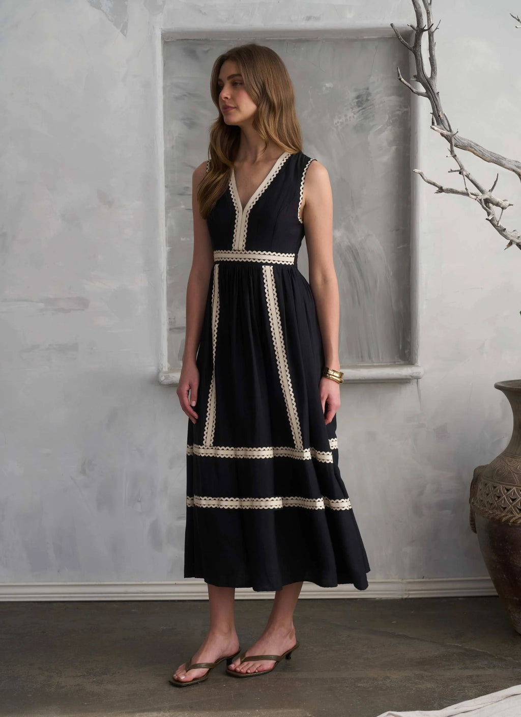 V-NECK MIDI