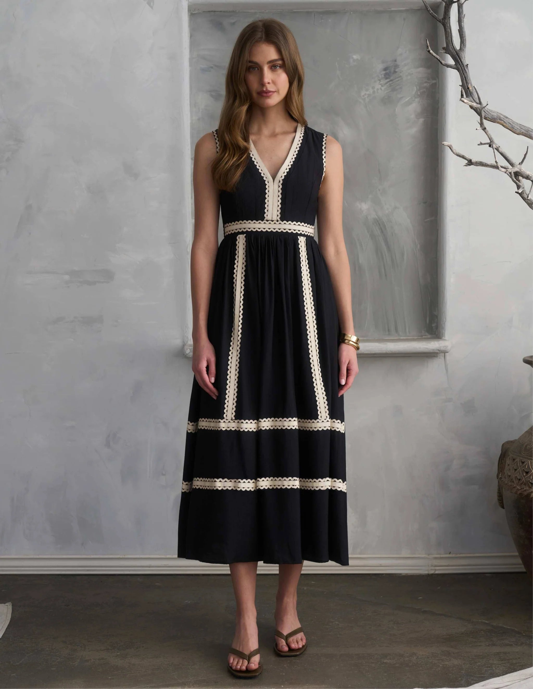 V-NECK MIDI