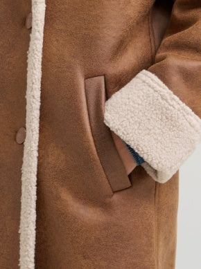 MEDIUM BROWN